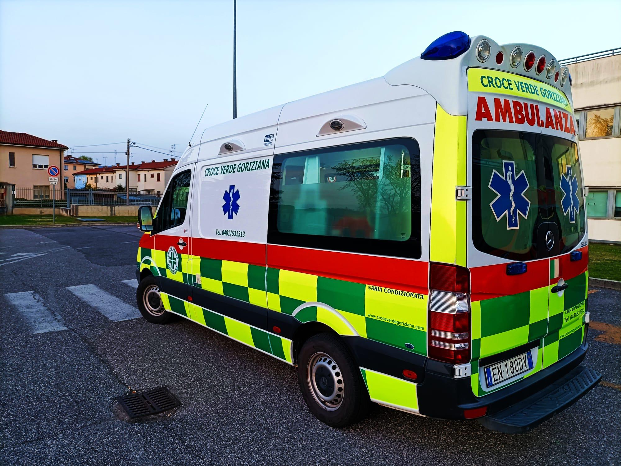 Infortunio sul lavoro a San Vito al Torre, un 53enne si taglia due dita